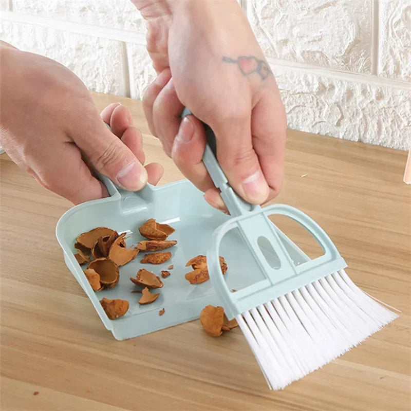 Hamster Dustpan Small Broom Set